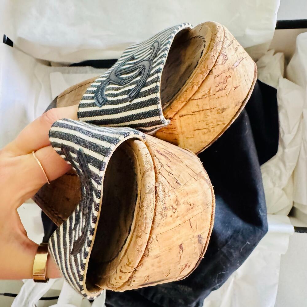 CHANEL Black White Stripe Canvas CC Logo Tan Beige Cork Wedge Sandal Slides 36 - Picture 13 of 16